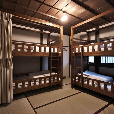 Kanazawa Guest House East Mountain Exterior foto